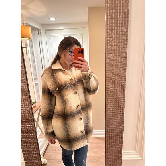 Aritzia Wilfred Free The Ganna Shirt Jacket Brown Tan size Small - Picture 7 of 7